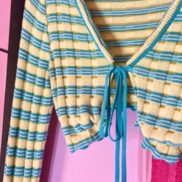 Urban Outfitters Y2K Style Fall Shrug Long Sleeve Knit Sweater Women’s Medium - Picture 6 of 6